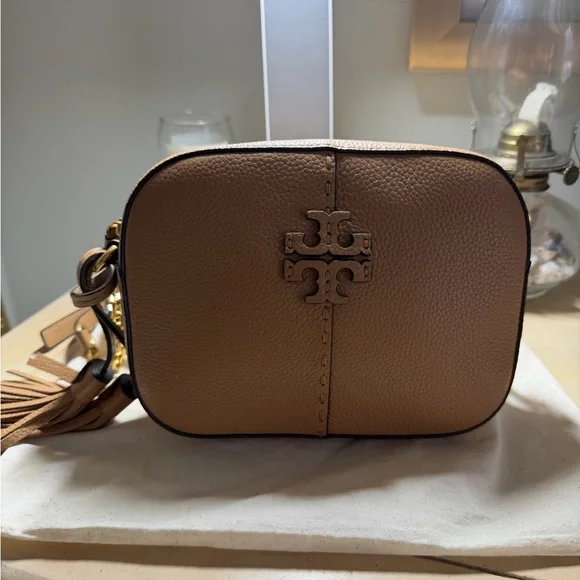 Tory Burch Beige McGraw Camera Crossbody Bag - Picture 2 of 4